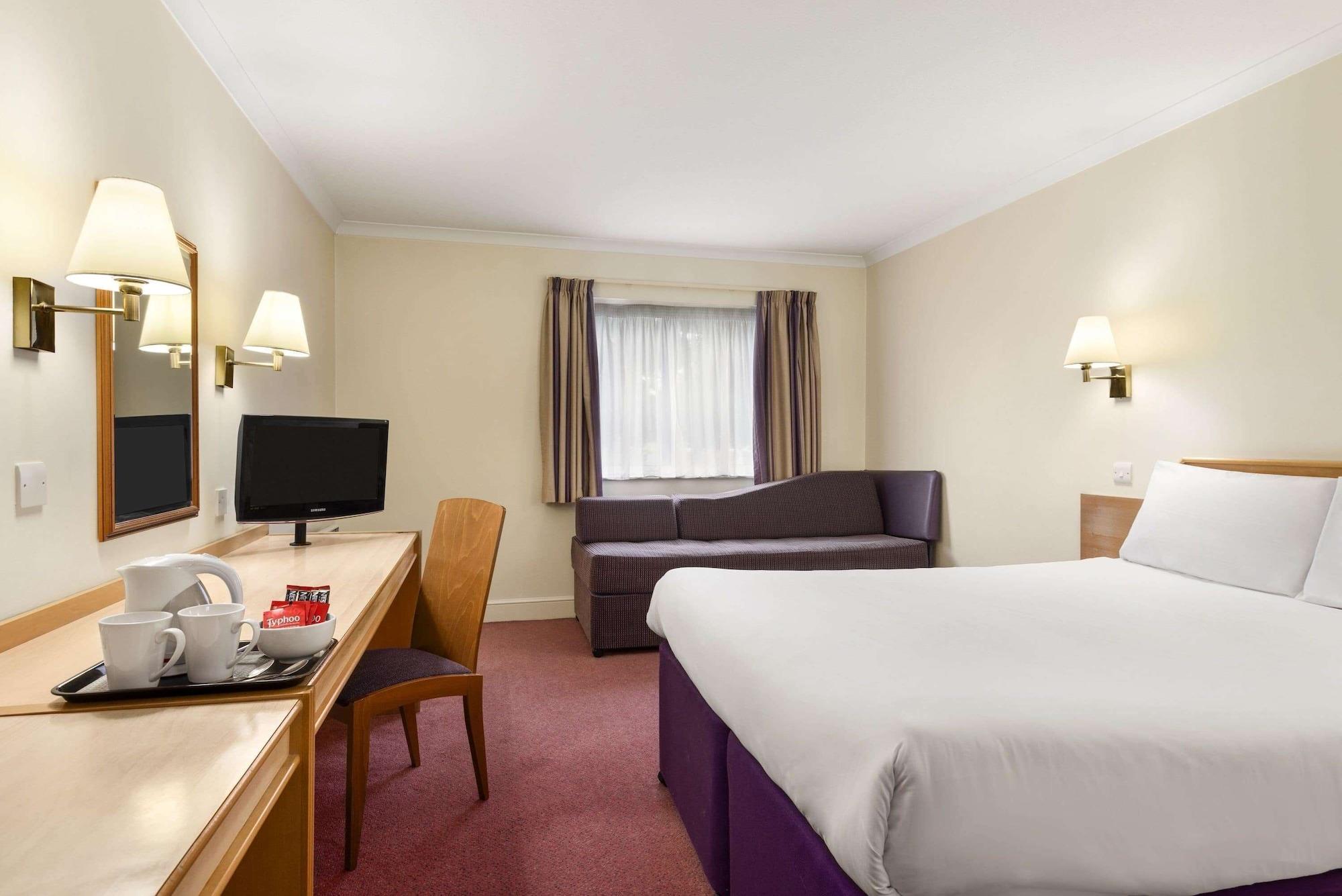 Super 8 By Wyndham East Hotel Chester