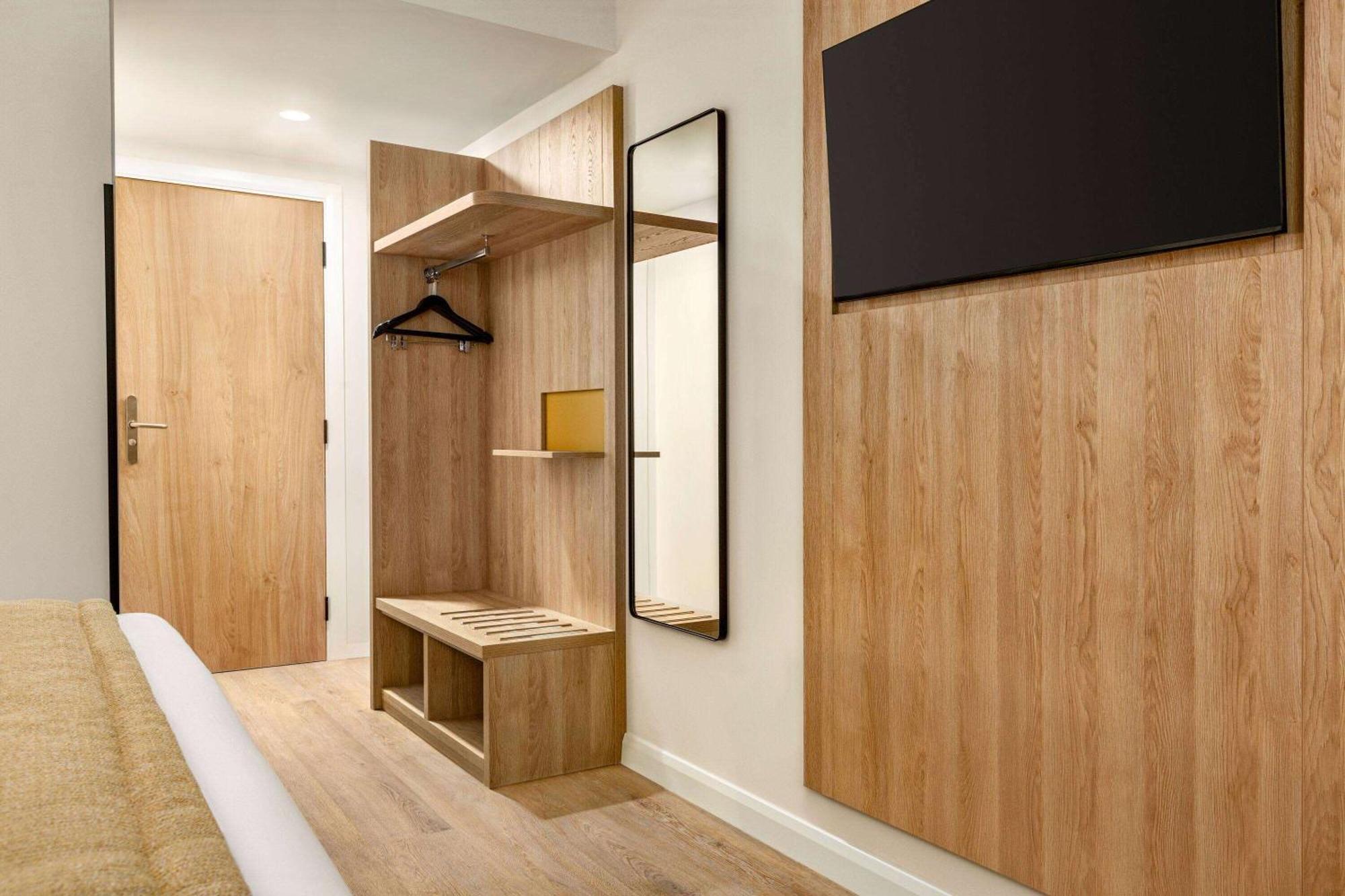 Hotel Super 8 By Wyndham East Chester